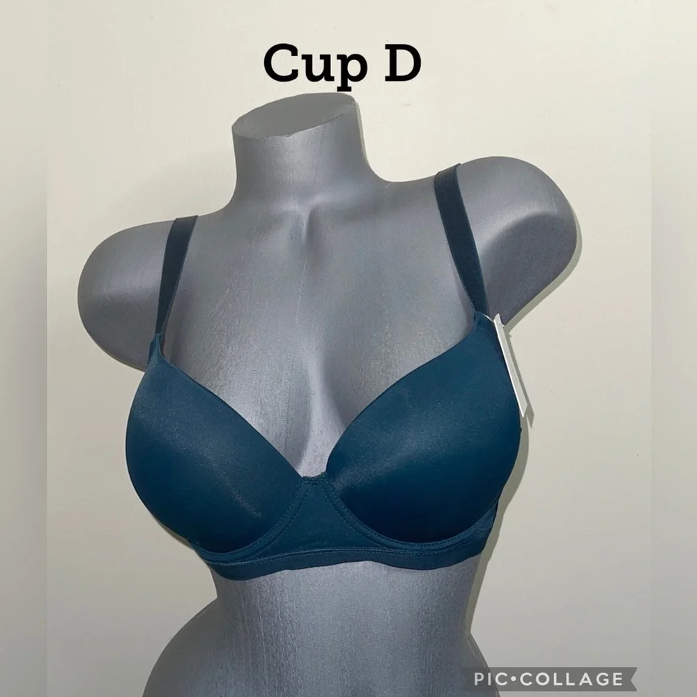 Push Up Slight Padded T-Shirt Lightly Line Plus Size Underwire / 3 Hooks. Cup D.